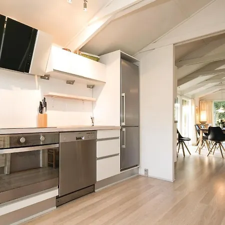 Three-bedroom In Vakantiehuis Saltum