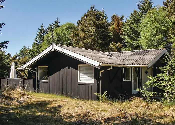 Three-bedroom In Feriehus Saltum